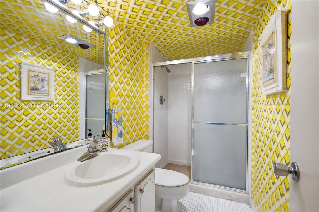 На продажу: $310,000 (2 спален, 2 ванн, 1308 Квадратных фут)