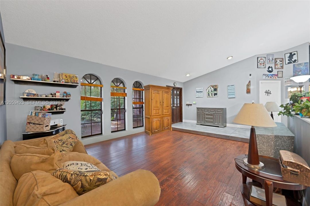 For Sale: $739,000 (4 beds, 2 baths, 2711 Square Feet)