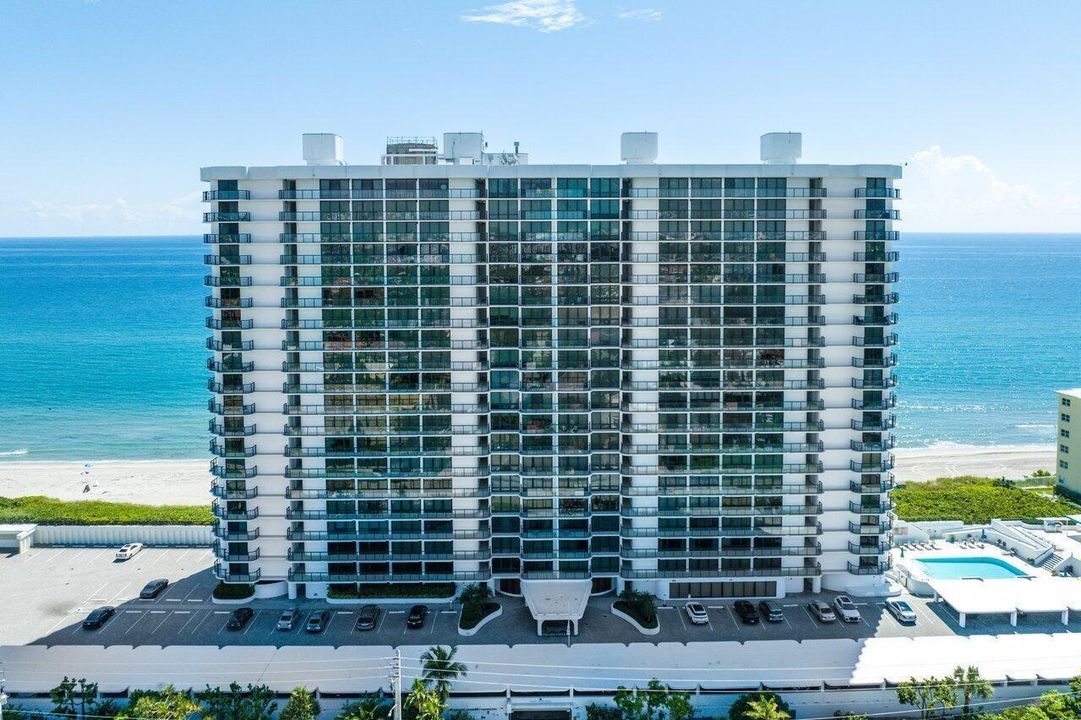 037-250SouthOceanBoulevard-BocaRaton-FL-