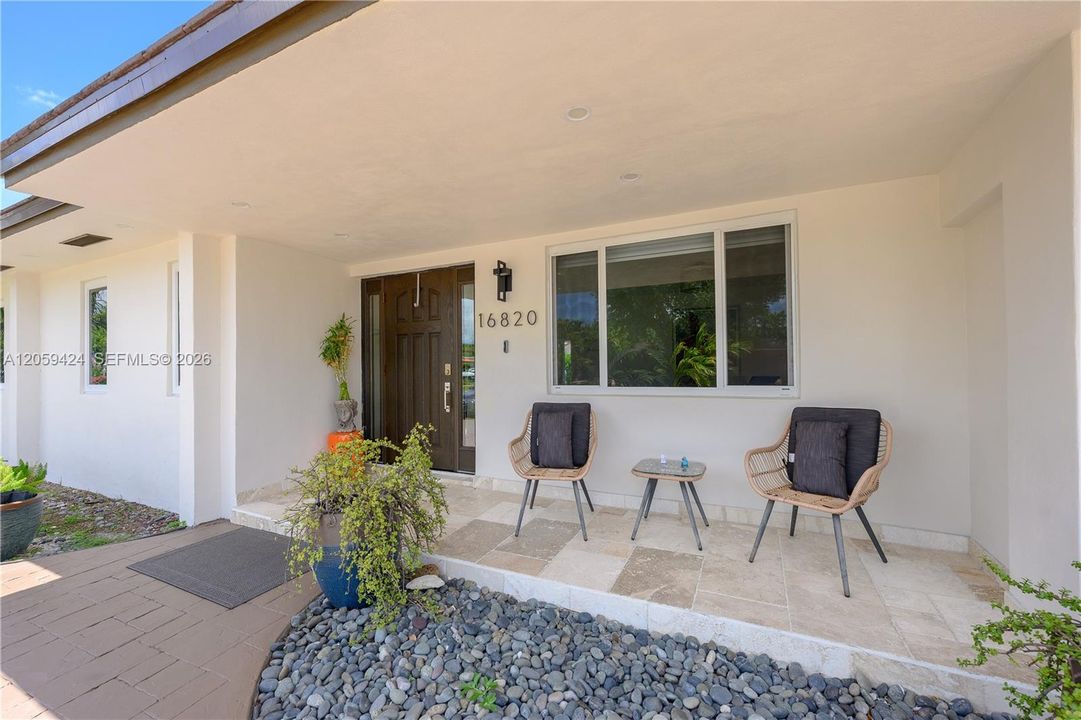 En Venta: $760,000 (3 camas, 3 baños, 1609 Pies cuadrados)