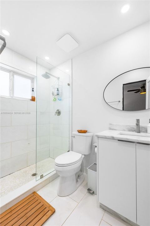 En Venta: $760,000 (3 camas, 3 baños, 1609 Pies cuadrados)