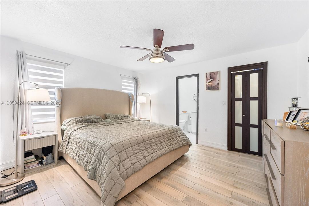 En Venta: $760,000 (3 camas, 3 baños, 1609 Pies cuadrados)