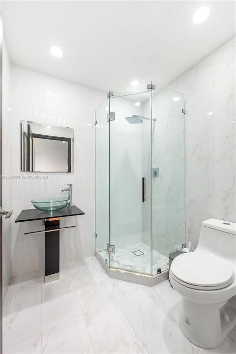 En Venta: $760,000 (3 camas, 3 baños, 1609 Pies cuadrados)
