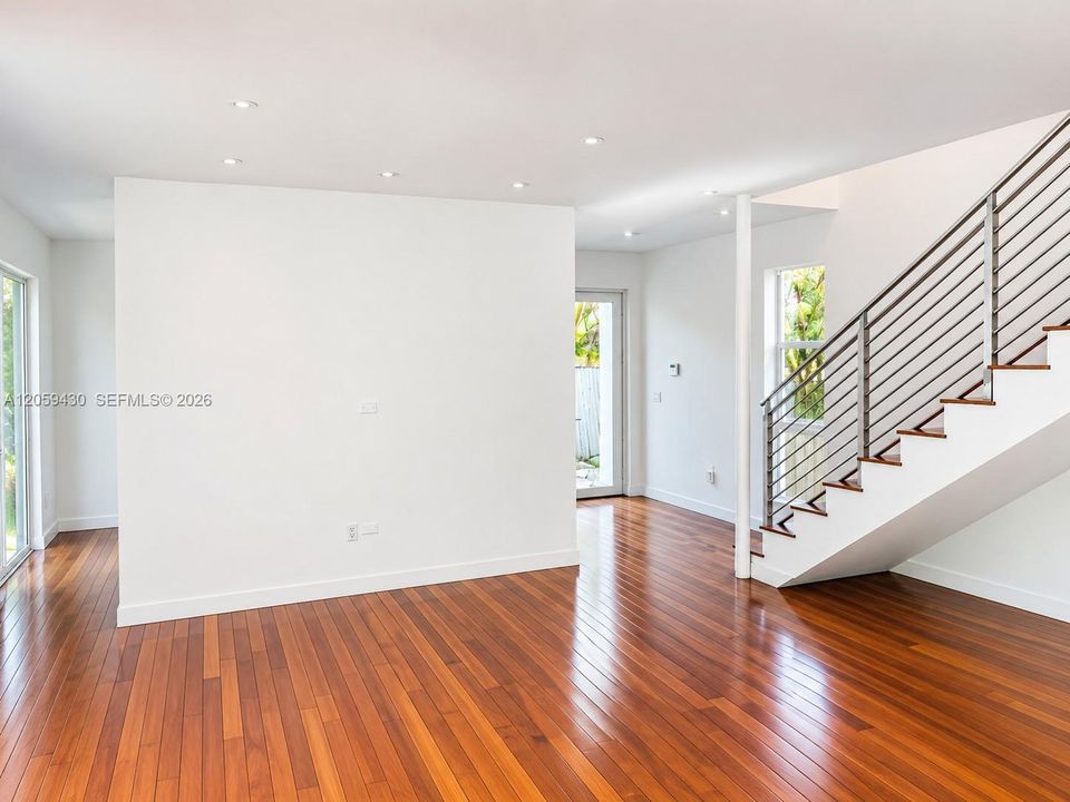 В аренду: $9,500 (3 спален, 2 ванн, 2211 Квадратных фут)