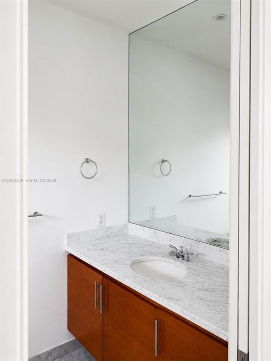 В аренду: $9,500 (3 спален, 2 ванн, 2211 Квадратных фут)
