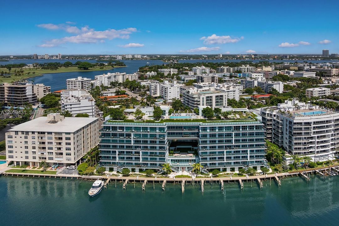 En Venta: $1,579,999 (2 camas, 2 baños, 1420 Pies cuadrados)