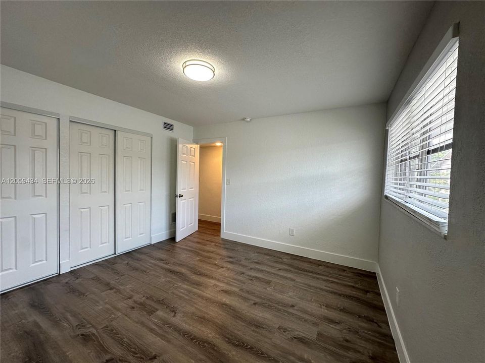В аренду: $1,595 (1 спален, 1 ванн, 0 Квадратных фут)