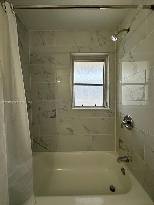 В аренду: $1,595 (1 спален, 1 ванн, 0 Квадратных фут)