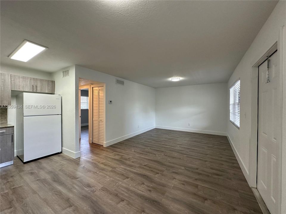 В аренду: $1,595 (1 спален, 1 ванн, 0 Квадратных фут)
