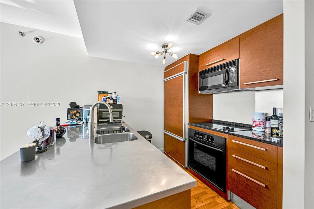 En Venta: $685,000 (2 camas, 1 baños, 1086 Pies cuadrados)