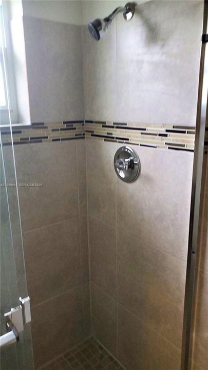 В аренду: $2,500 (2 спален, 1 ванн, 790 Квадратных фут)