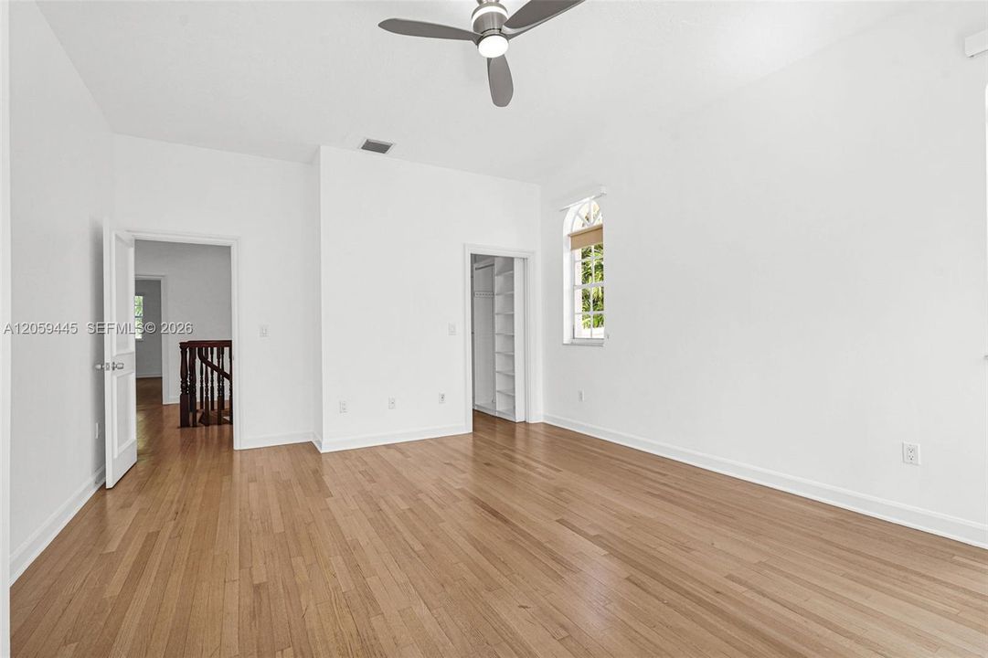 Bedroom #3 ( second floor ) | Arched windows, walk-in closet | small balcony