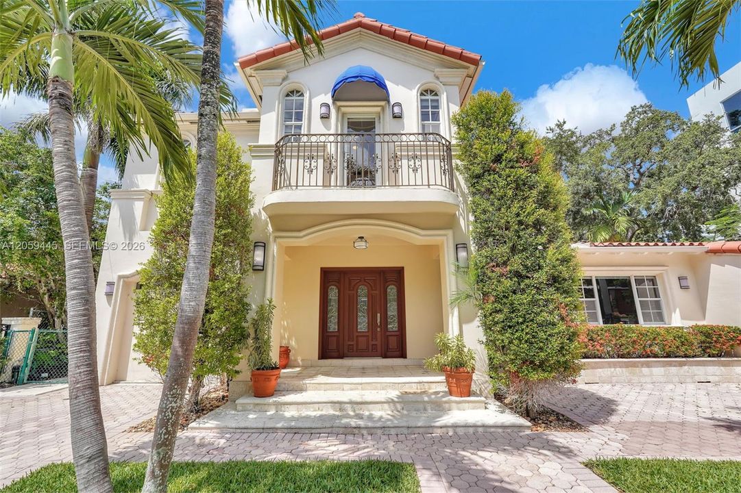 Close up - Home entrance