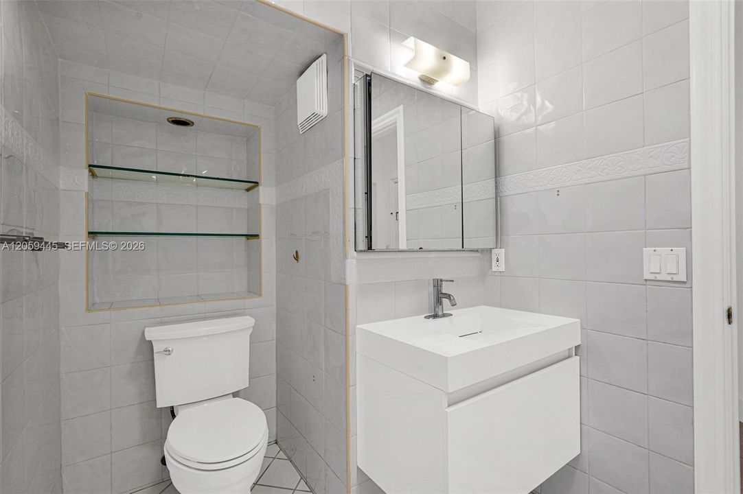 Bathroom #3 | First Floor Hallway | Cabana bathroom