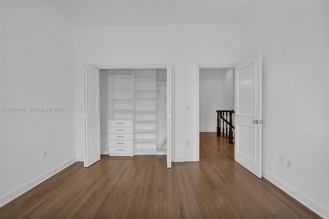 Bedroom #3 ( second floor ) | Arched windows, walk-in closet | small balcony