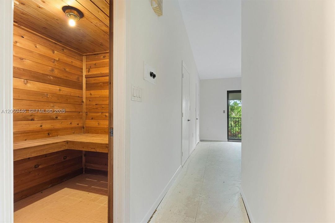 Activo con contrato: $600,000 (2 camas, 2 baños, 1936 Pies cuadrados)