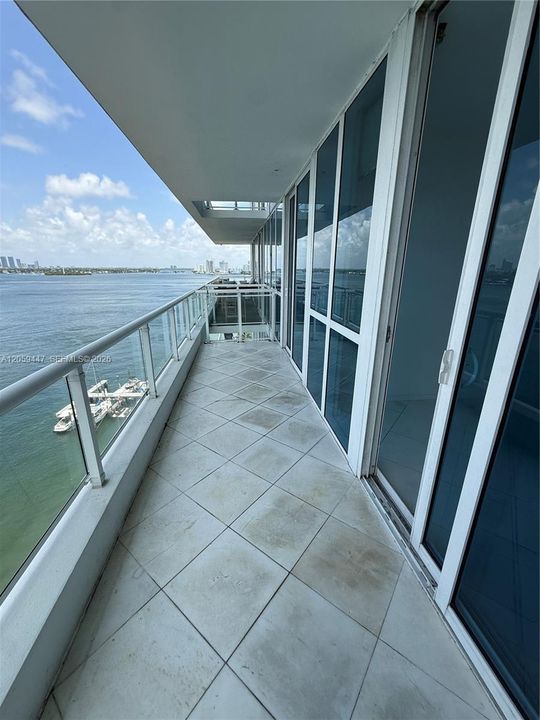 For Rent: $4,800 (1 beds, 1 baths, 777 Square Feet)