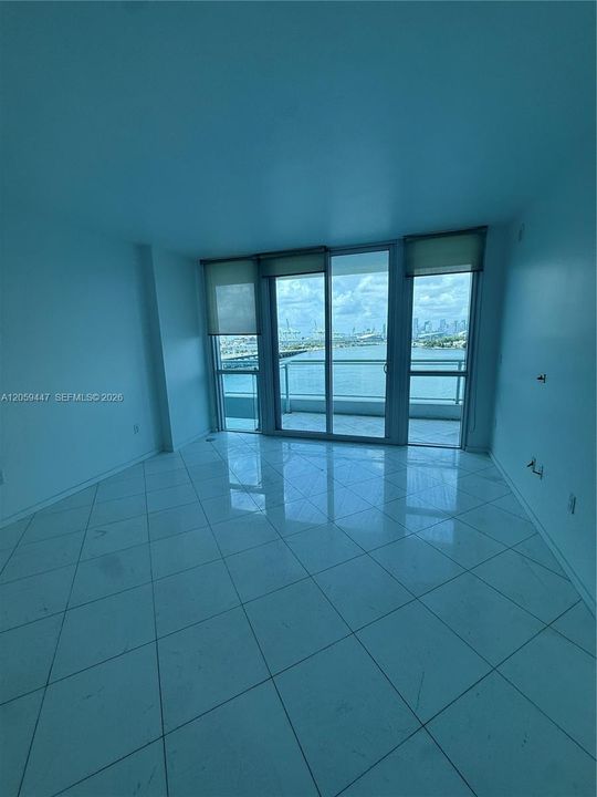 For Rent: $4,800 (1 beds, 1 baths, 777 Square Feet)