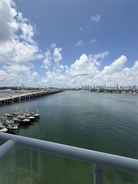 For Rent: $4,800 (1 beds, 1 baths, 777 Square Feet)