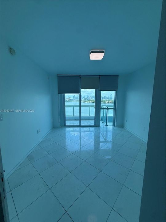 For Rent: $4,800 (1 beds, 1 baths, 777 Square Feet)