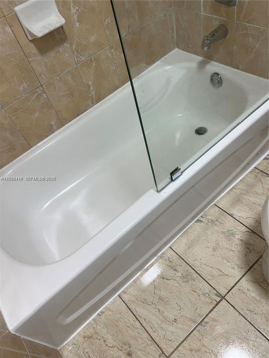 На продажу: $359,000 (3 спален, 3 ванн, 1094 Квадратных фут)