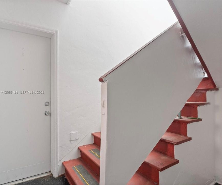 En Renta: $2,350 (2 camas, 1 baños, 4372 Pies cuadrados)