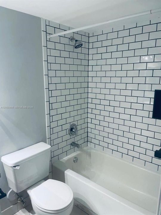For Rent: $1,800 (1 beds, 1 baths, 650 Square Feet)