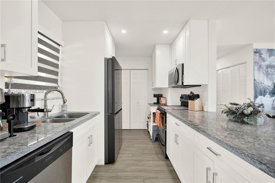 En Venta: $540,000 (3 camas, 2 baños, 1150 Pies cuadrados)