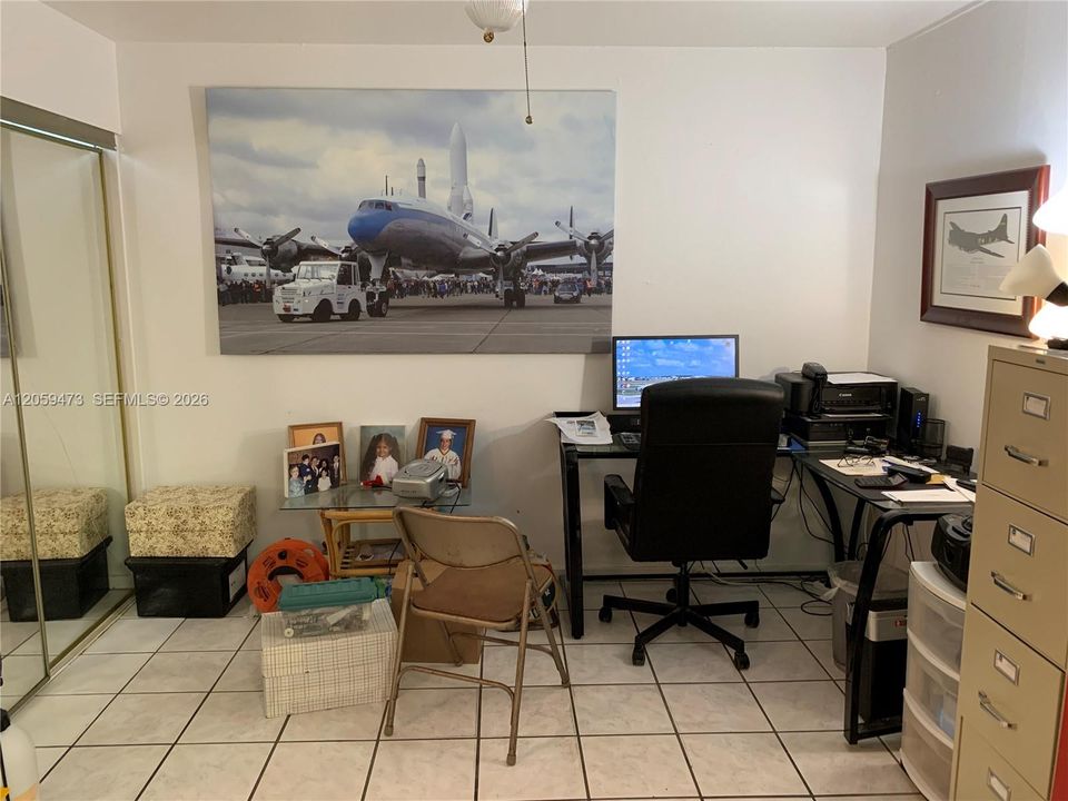 Activo con contrato: $2,500 (2 camas, 2 baños, 970 Pies cuadrados)
