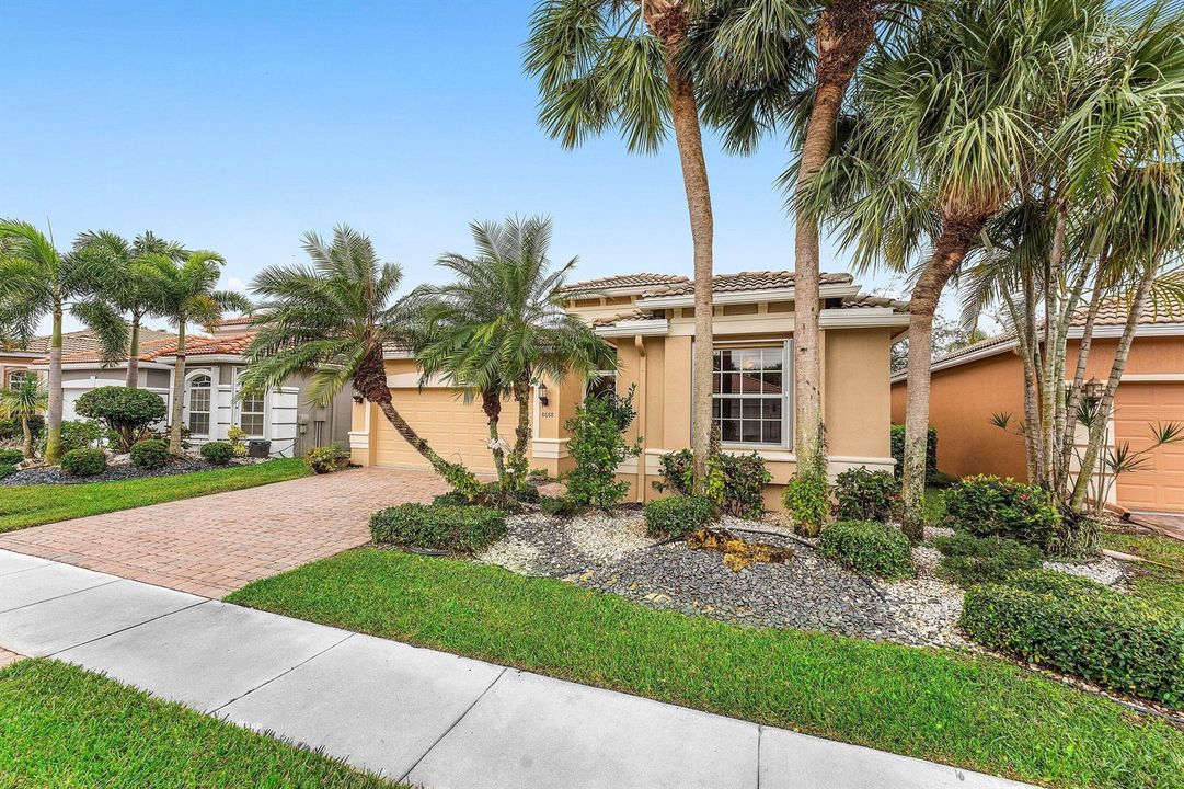 003-8688ViaAvellino-LakeWorth-FL-33467-S
