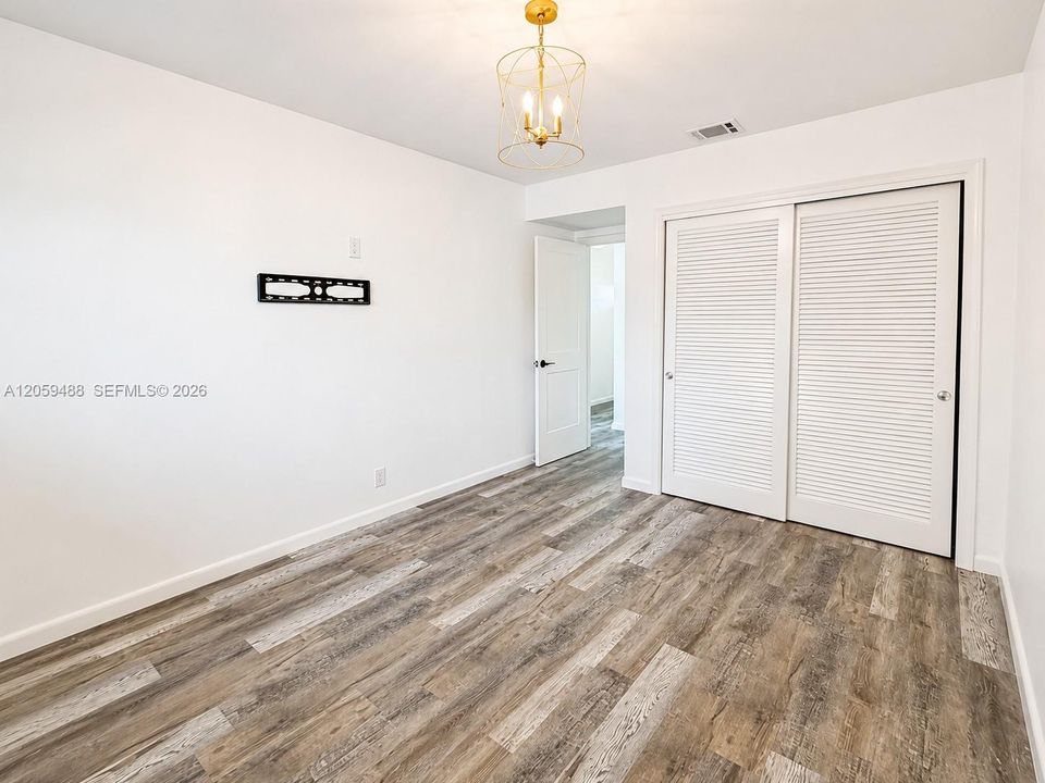 В аренду: $1,750 (1 спален, 1 ванн, 735 Квадратных фут)