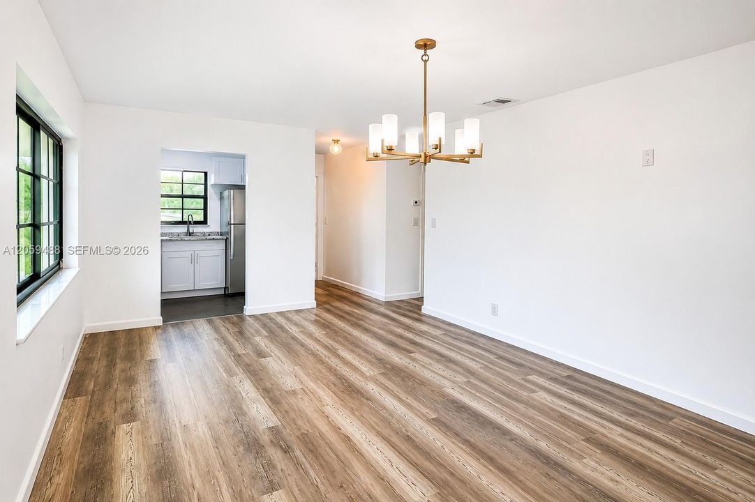 В аренду: $1,750 (1 спален, 1 ванн, 735 Квадратных фут)