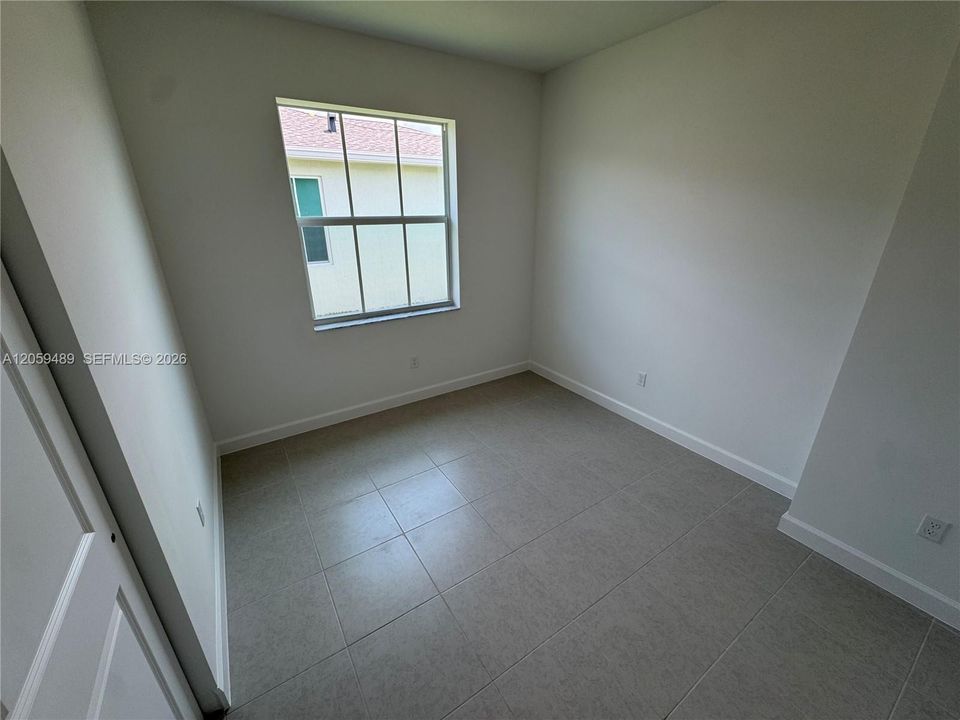 В аренду: $3,400 (3 спален, 2 ванн, 1308 Квадратных фут)