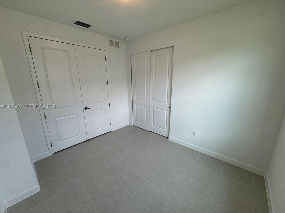 В аренду: $3,400 (3 спален, 2 ванн, 1308 Квадратных фут)