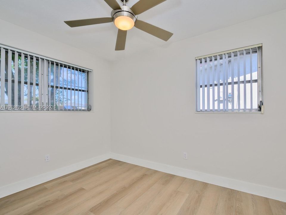 В аренду: $3,400 (2 спален, 2 ванн, 1126 Квадратных фут)