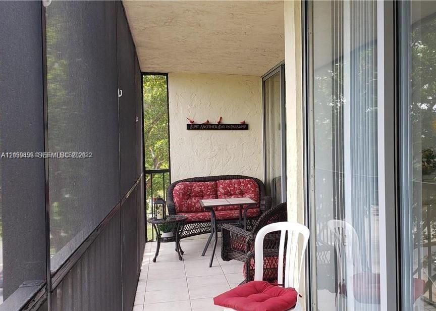 For Rent: $1,500 (1 beds, 1 baths, 780 Square Feet)