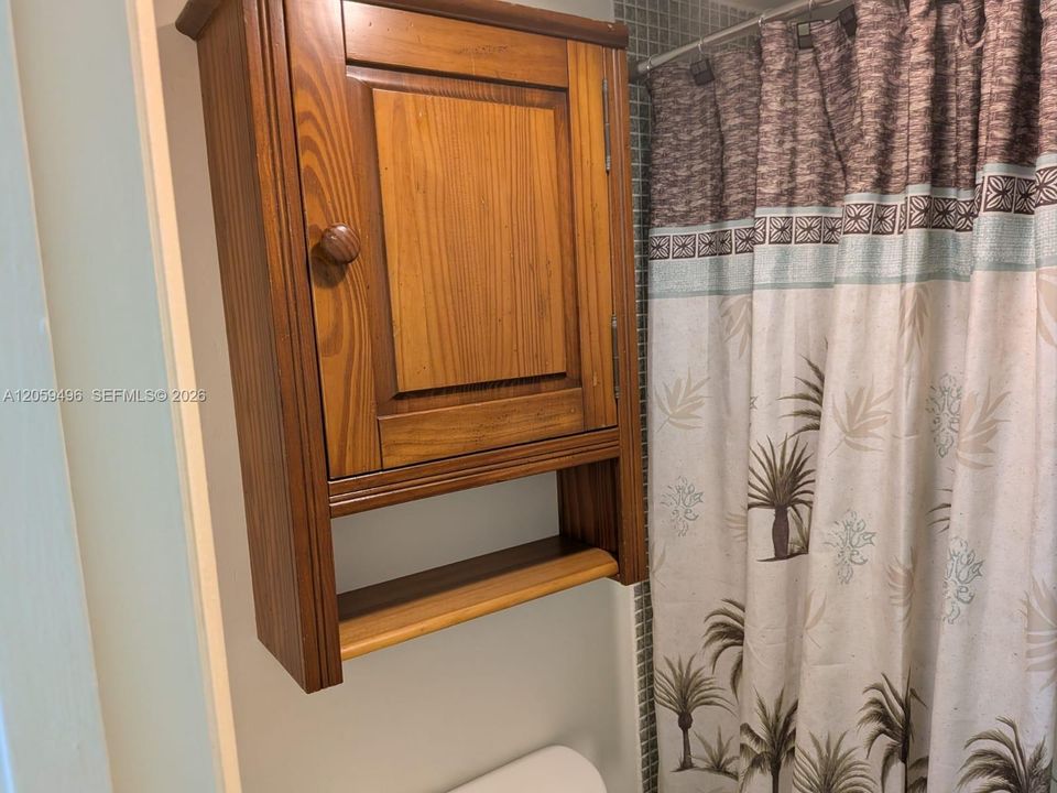 For Rent: $1,500 (1 beds, 1 baths, 780 Square Feet)