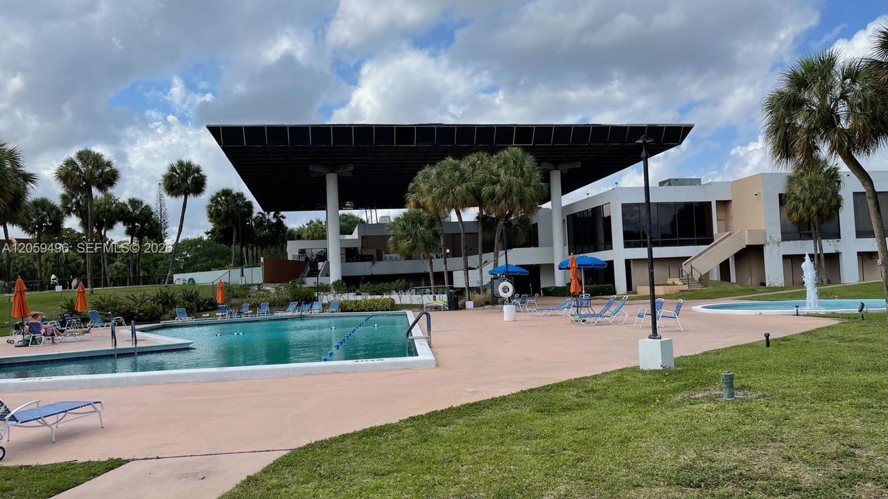 For Rent: $1,500 (1 beds, 1 baths, 780 Square Feet)