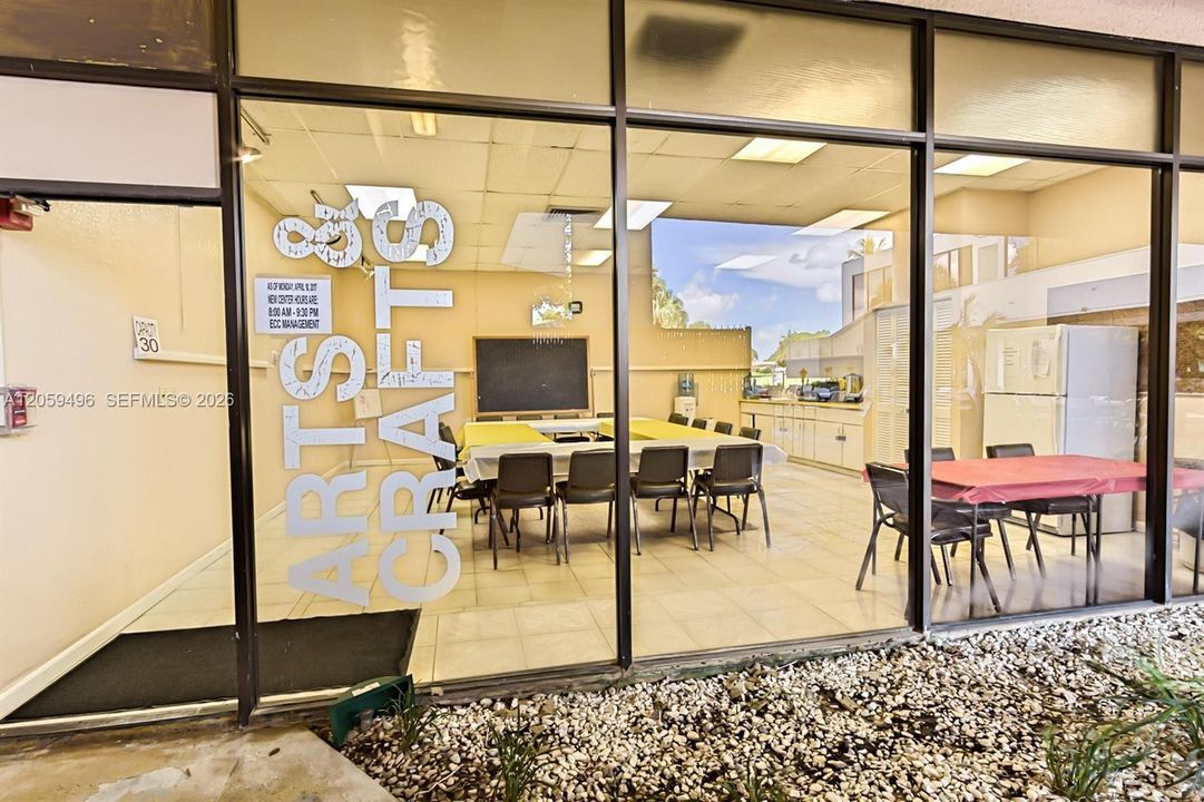 For Rent: $1,500 (1 beds, 1 baths, 780 Square Feet)
