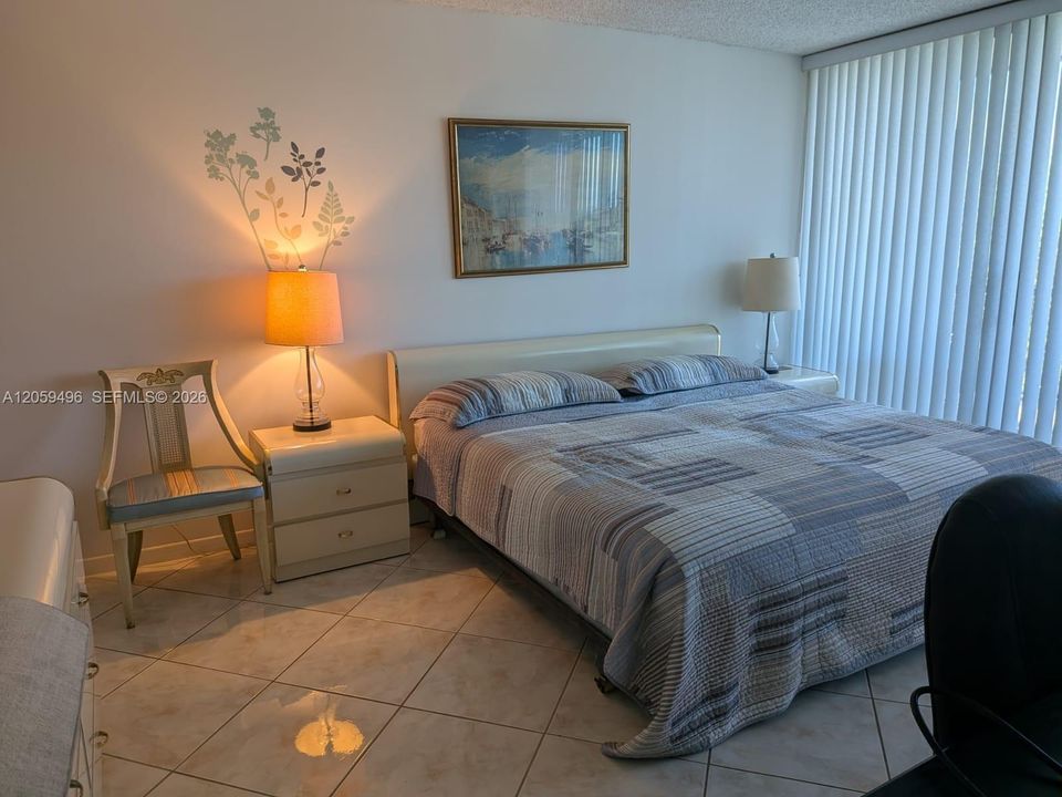 For Rent: $1,500 (1 beds, 1 baths, 780 Square Feet)