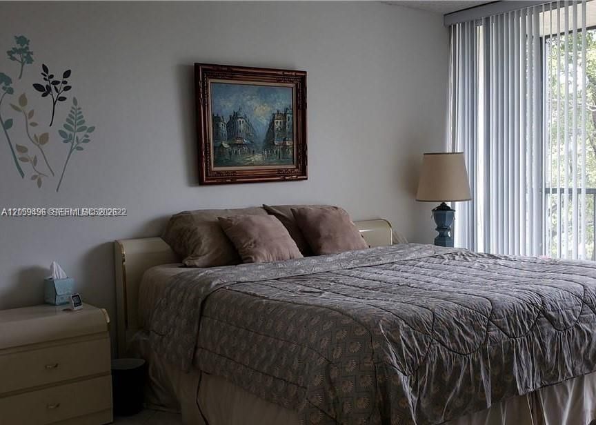 For Rent: $1,500 (1 beds, 1 baths, 780 Square Feet)