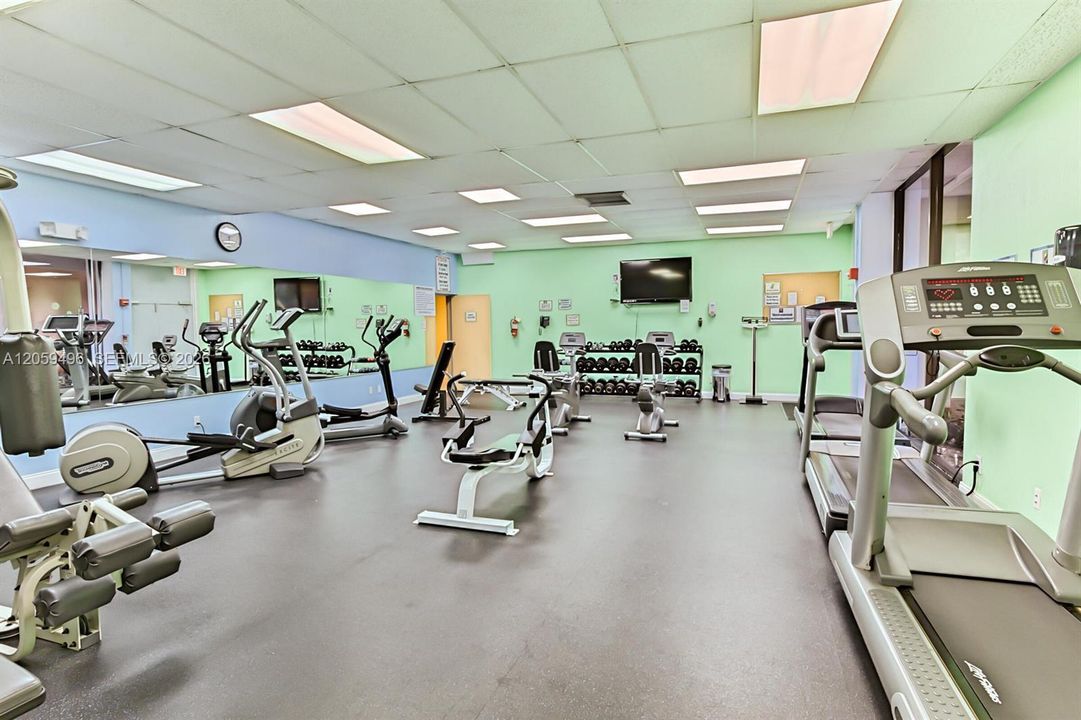 For Rent: $1,500 (1 beds, 1 baths, 780 Square Feet)