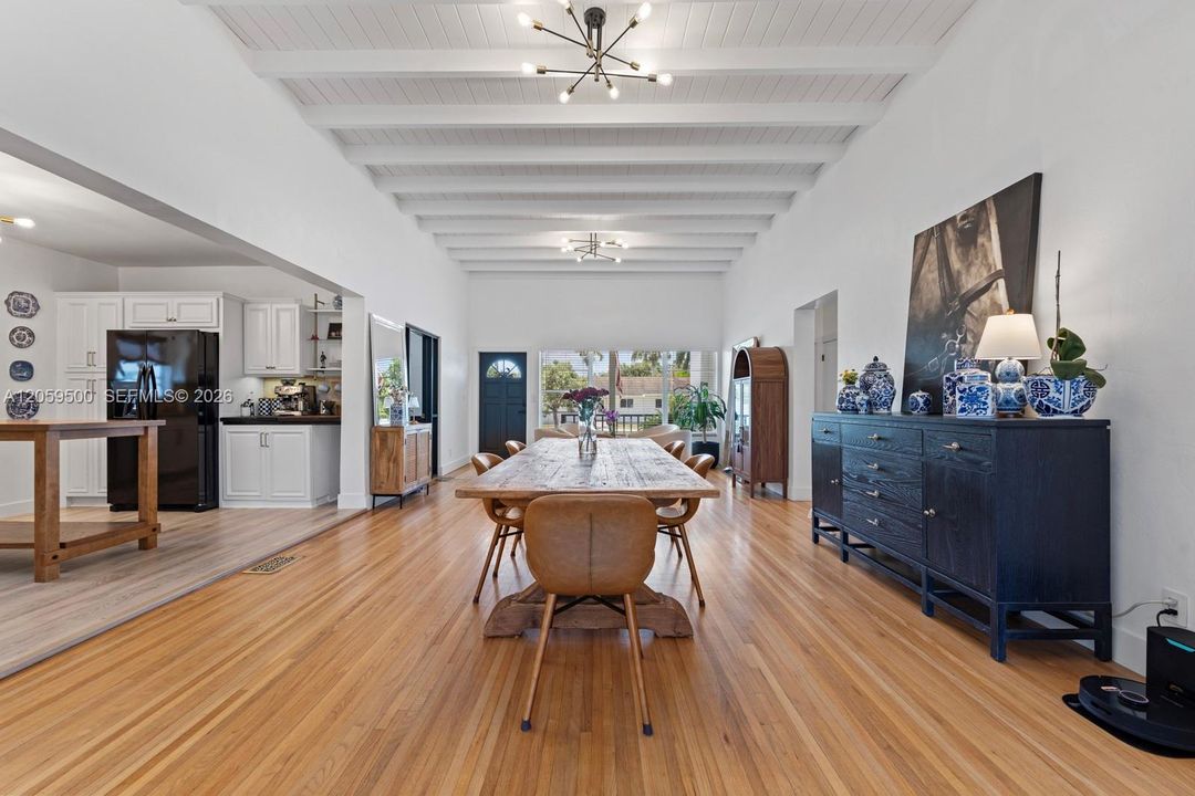 En Venta: $598,000 (3 camas, 2 baños, 1538 Pies cuadrados)