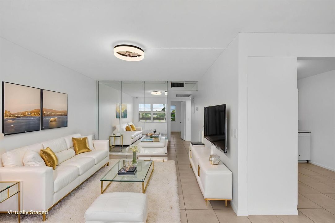 VIRTUAL STAGING Living Room2
