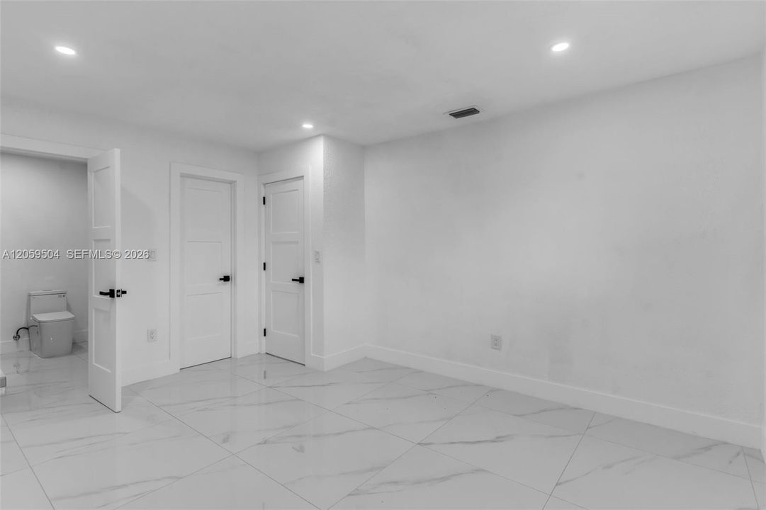 For Sale: $699,000 (3 beds, 2 baths, 1801 Square Feet)