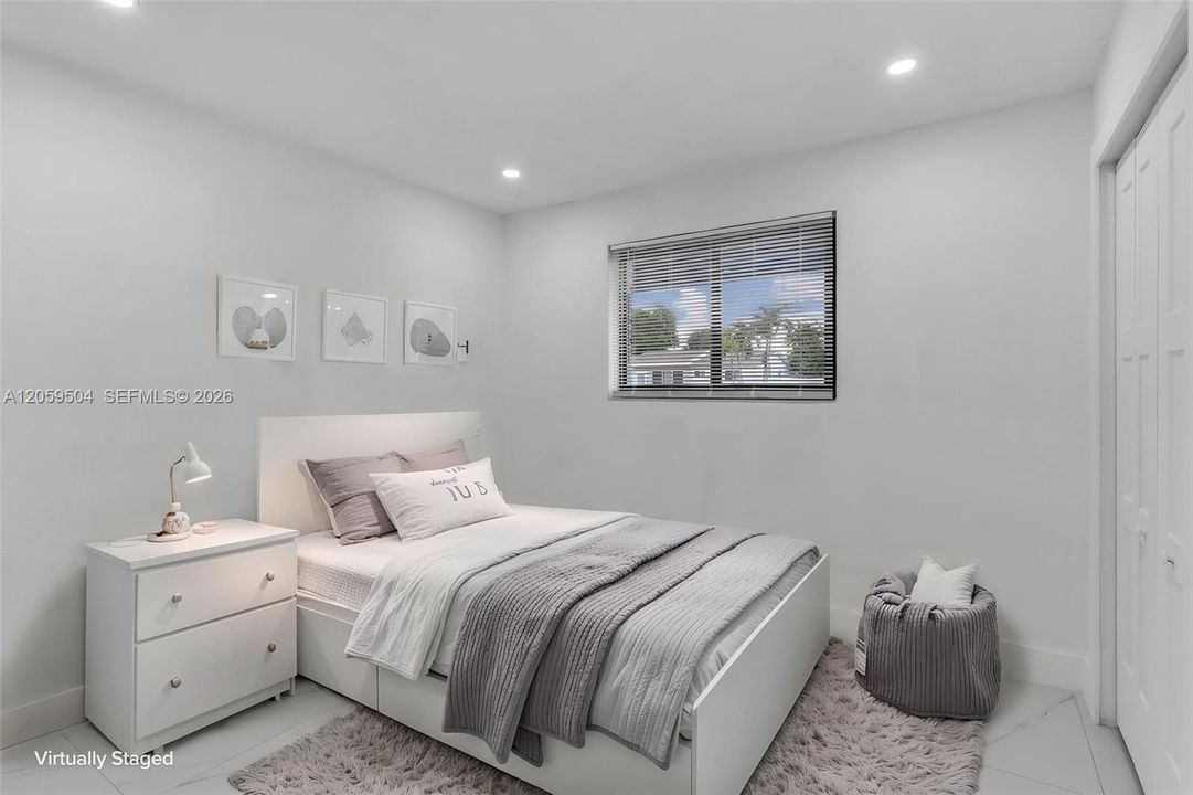 For Sale: $699,000 (3 beds, 2 baths, 1801 Square Feet)