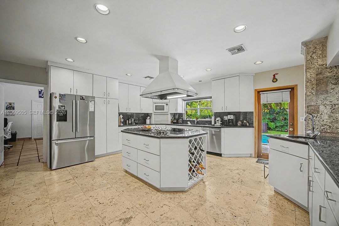 На продажу: $1,795,000 (3 спален, 2 ванн, 0 Квадратных фут)