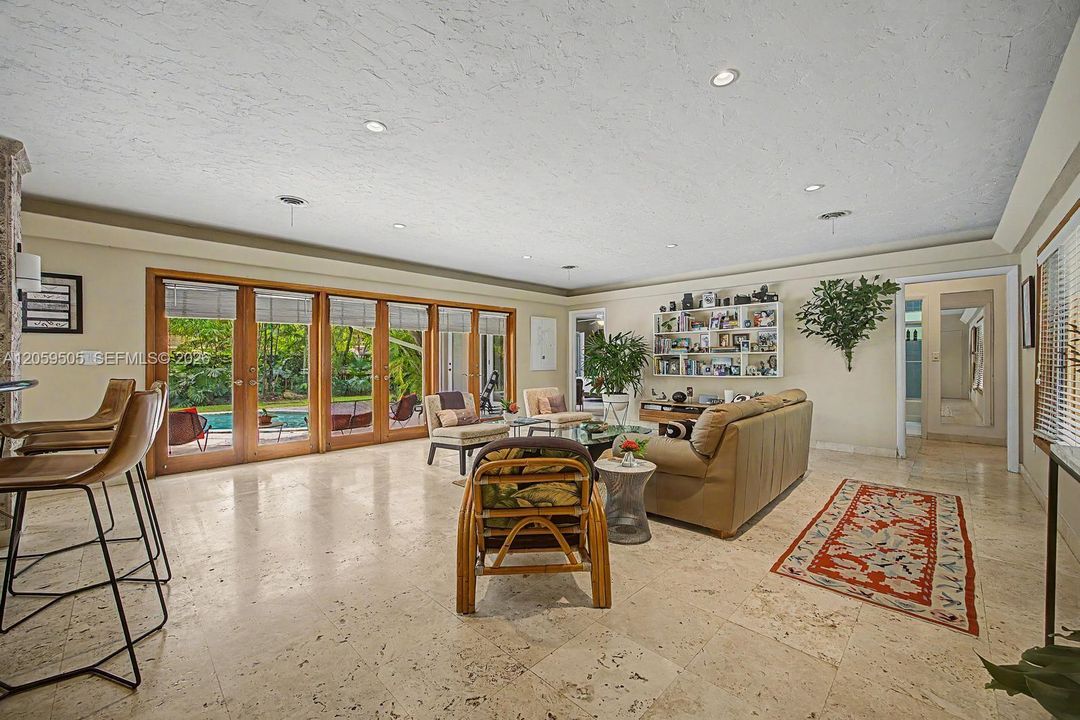 На продажу: $1,795,000 (3 спален, 2 ванн, 0 Квадратных фут)