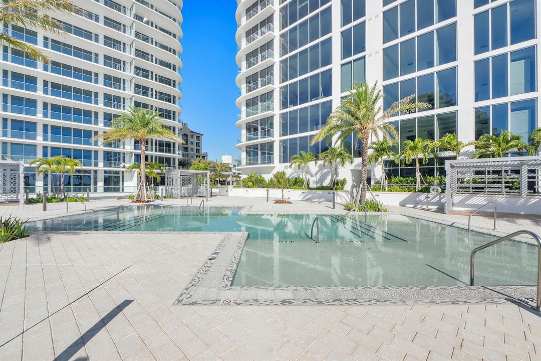 151 N Seabreeze Blvd u1703_066