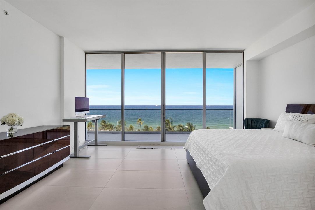 151 N Seabreeze Blvd unit 504-17